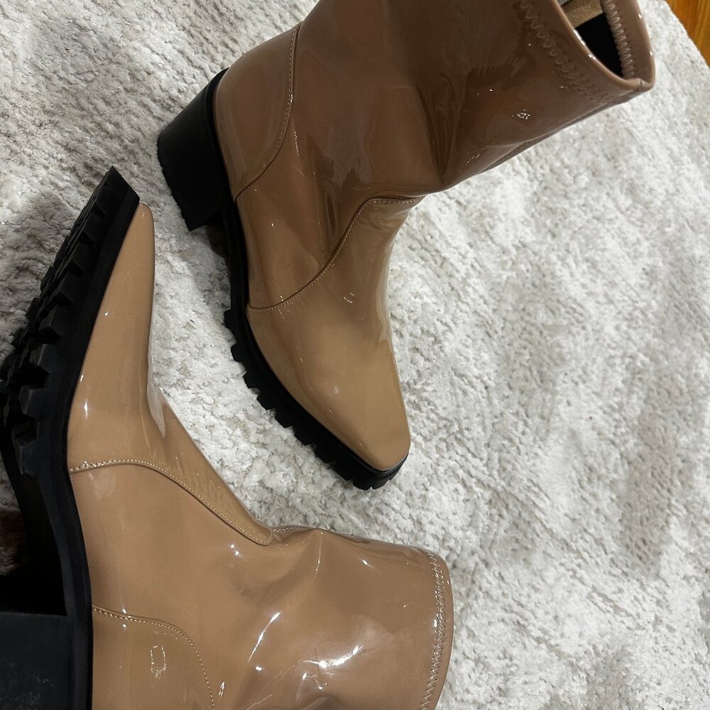 Rain Type Boots Patent New (size 40) fits 9-10